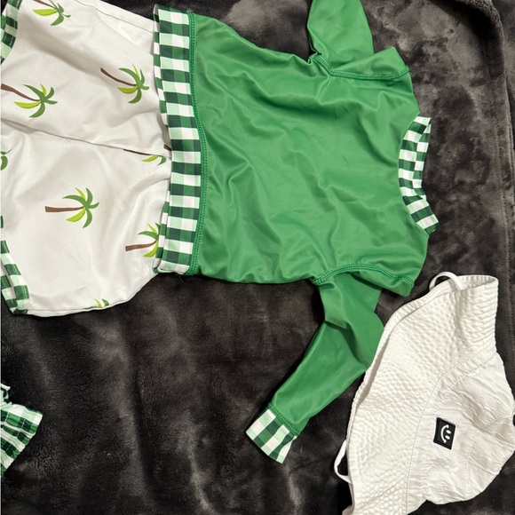 Baby swimsuit - Picture 2 of 3